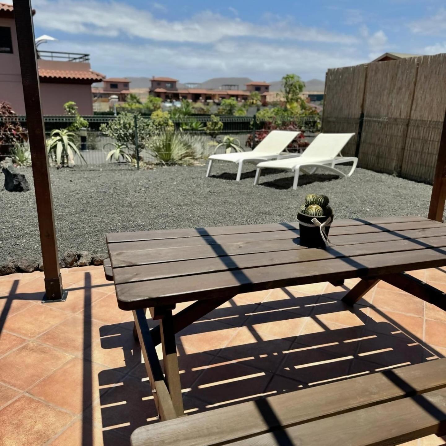 Villa Majanicho Con Piscina 라하레스 외부 사진