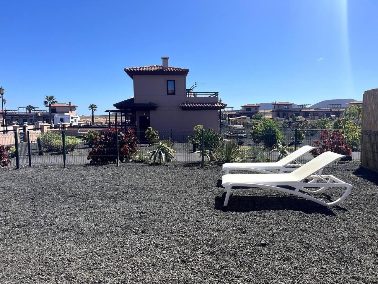 Villa Majanicho Con Piscina 라하레스 외부 사진